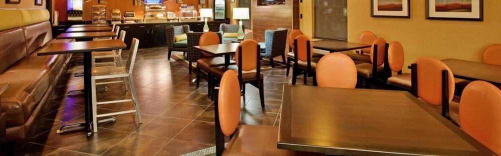 Holiday Inn Express Hotel & Suites North Kansas City By Ihg Buitenkant foto