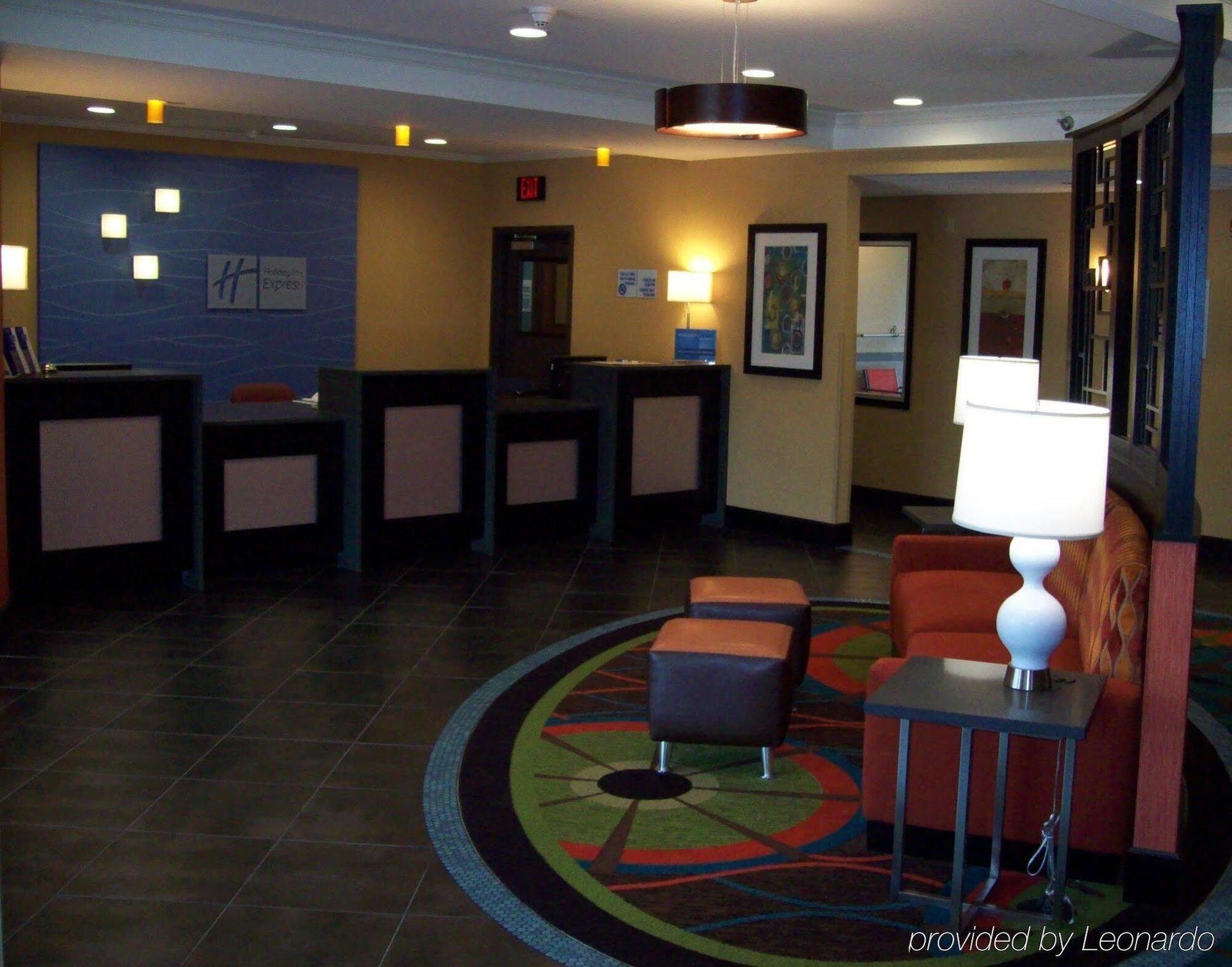 Holiday Inn Express Hotel & Suites North Kansas City By Ihg Buitenkant foto