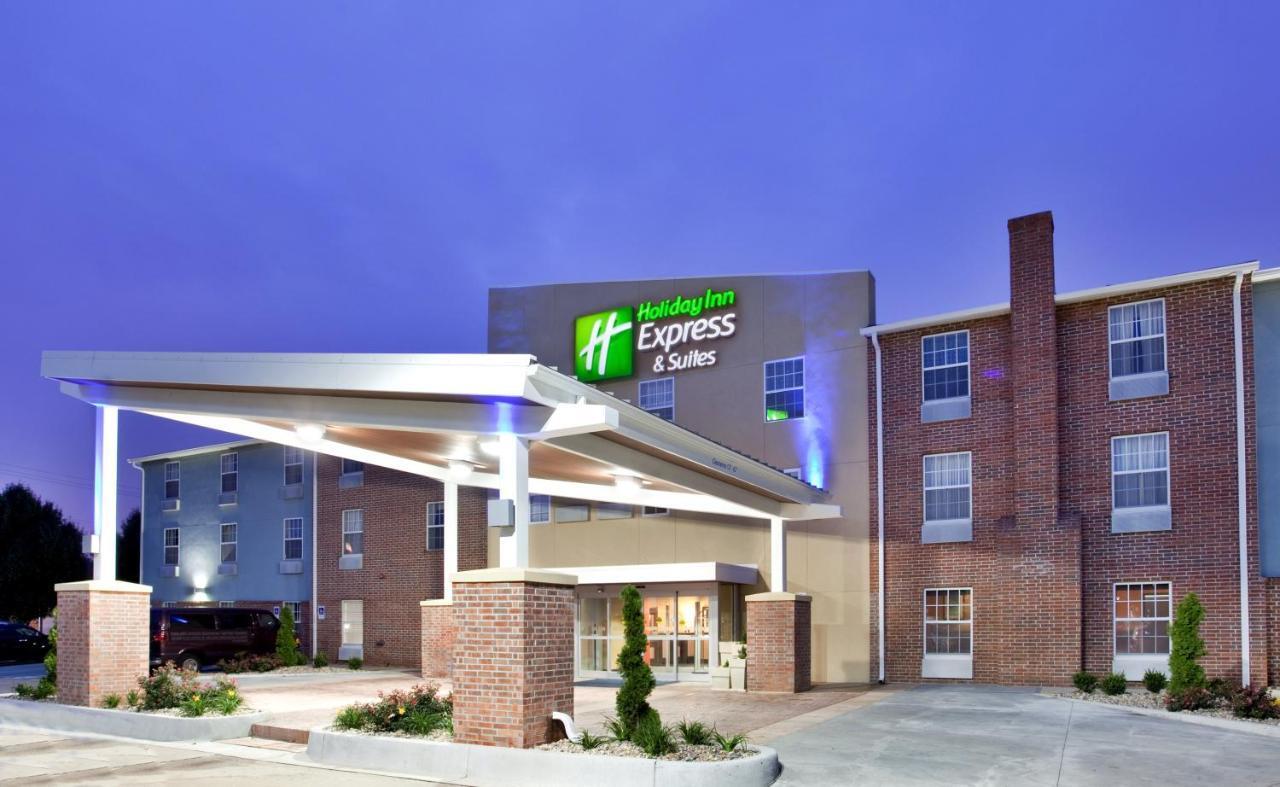 Holiday Inn Express Hotel & Suites North Kansas City By Ihg Buitenkant foto