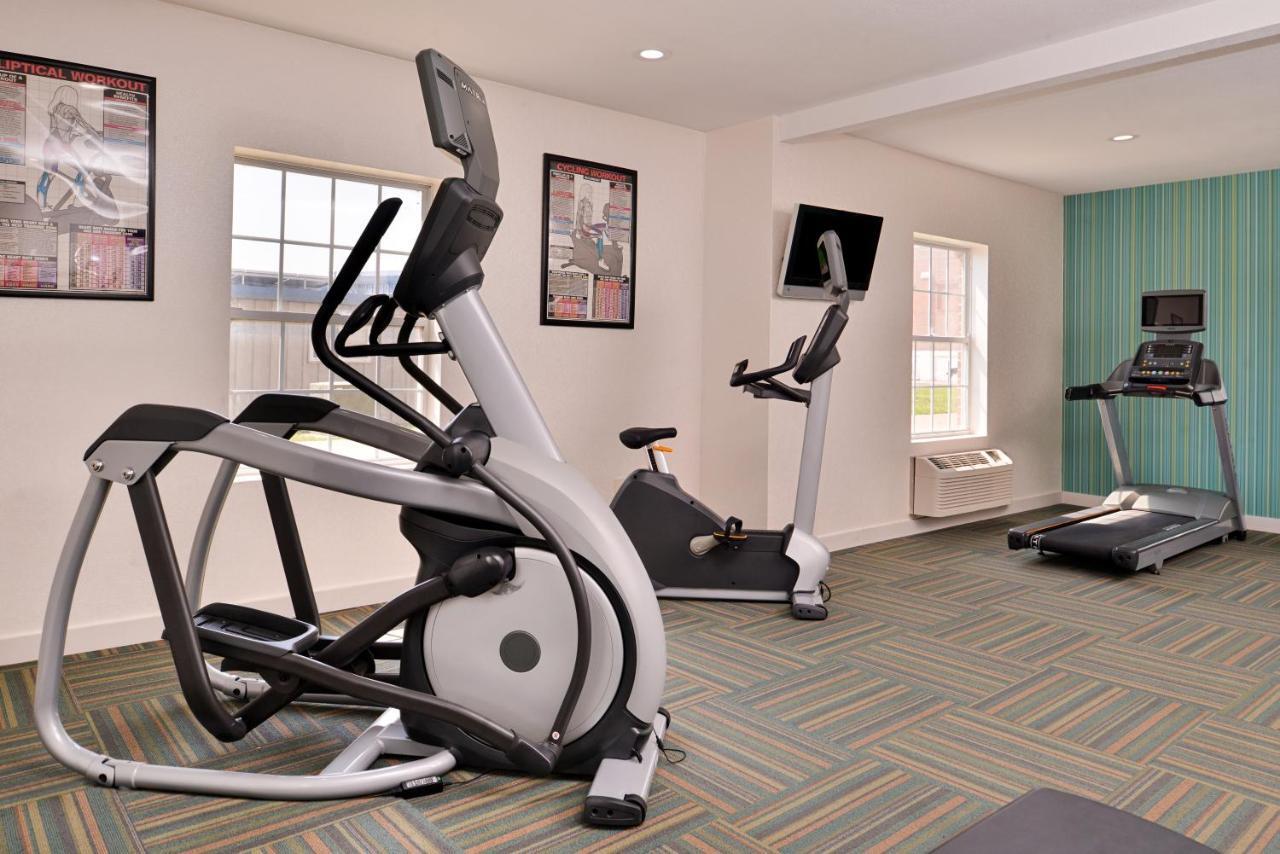 Holiday Inn Express Hotel & Suites North Kansas City By Ihg Buitenkant foto